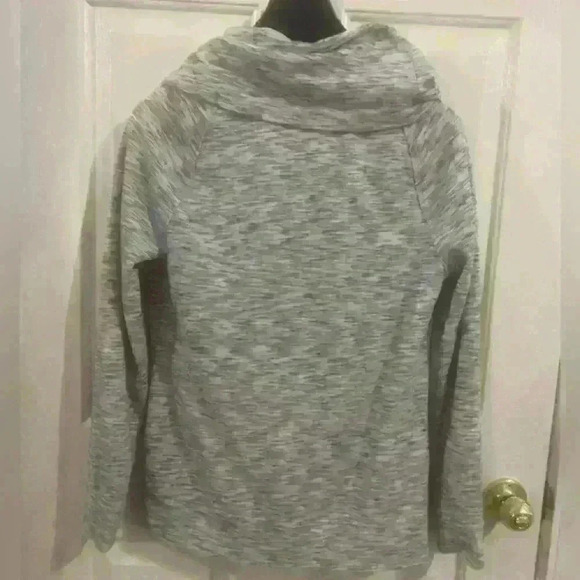 Field & Stream Women’s Small Gray Cowl Neck Sweater - Picture 2 of 6